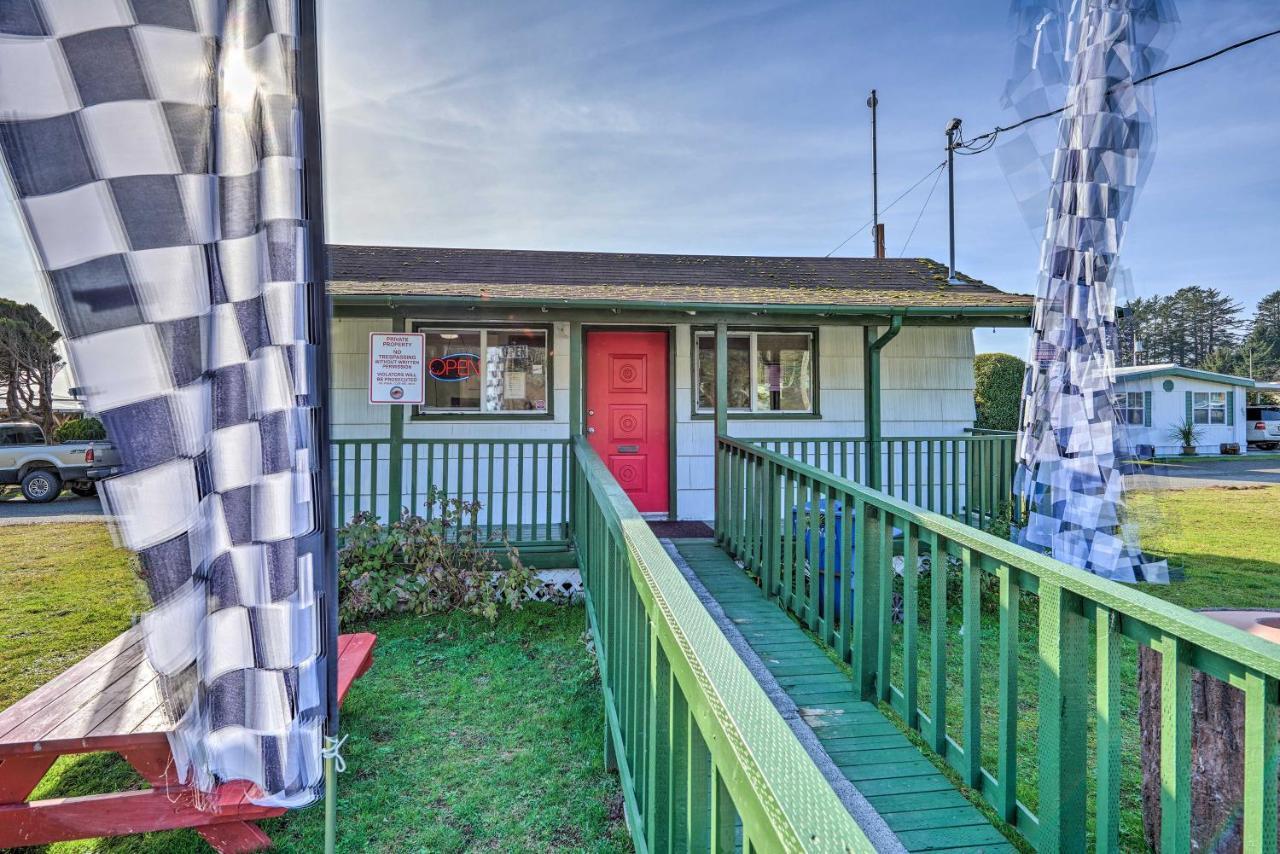Smith River Vintage Cabin Oceanfront Deck And Views المظهر الخارجي الصورة
